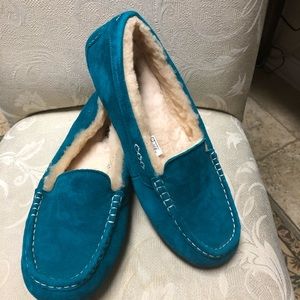 Ugg Ansley Slipper Shoe. Size 11 Teal.